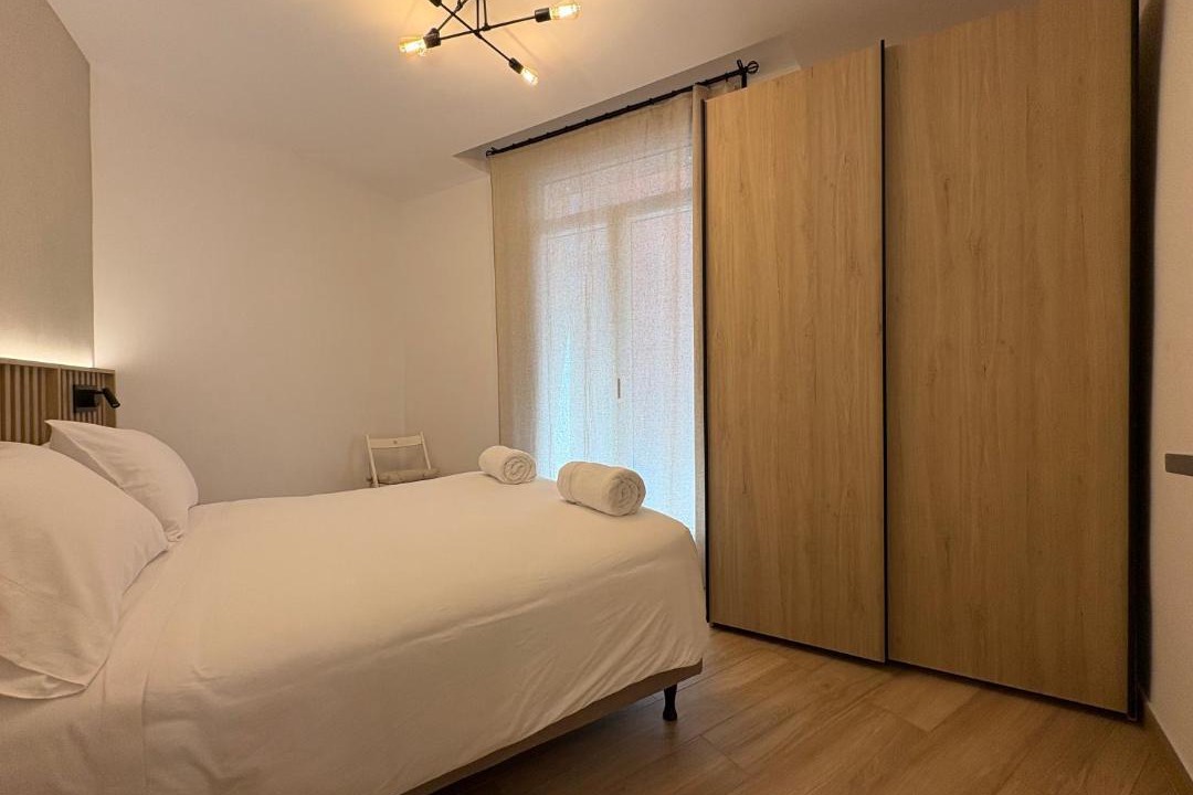 Photo of Bedroom in Alujan