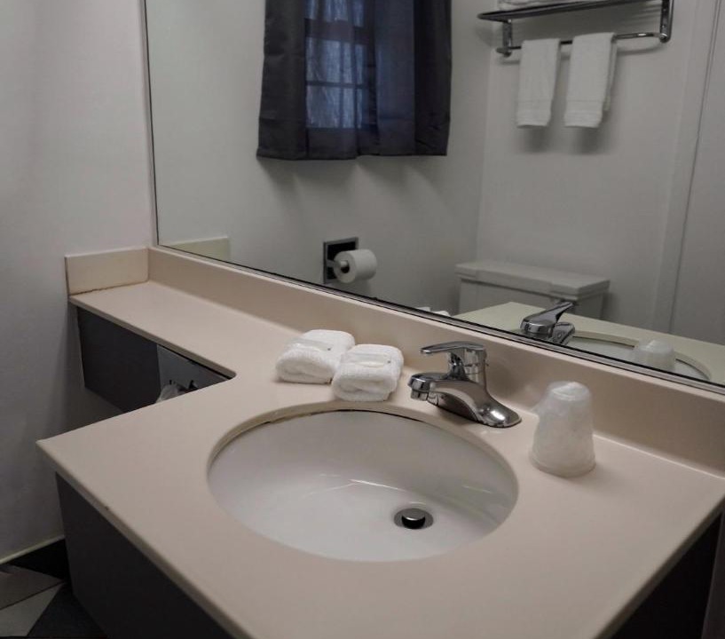 Photo of Bathroom in Lee