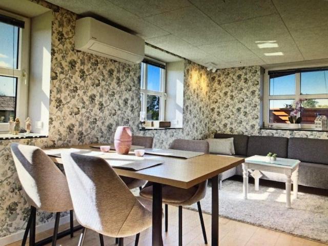 Photo of Others in Lokken