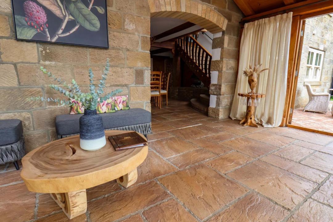 Photo of Others in Briggswath