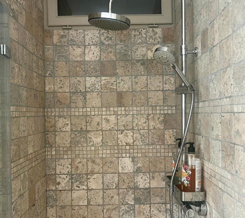 Photo of Bathroom in Garrigues