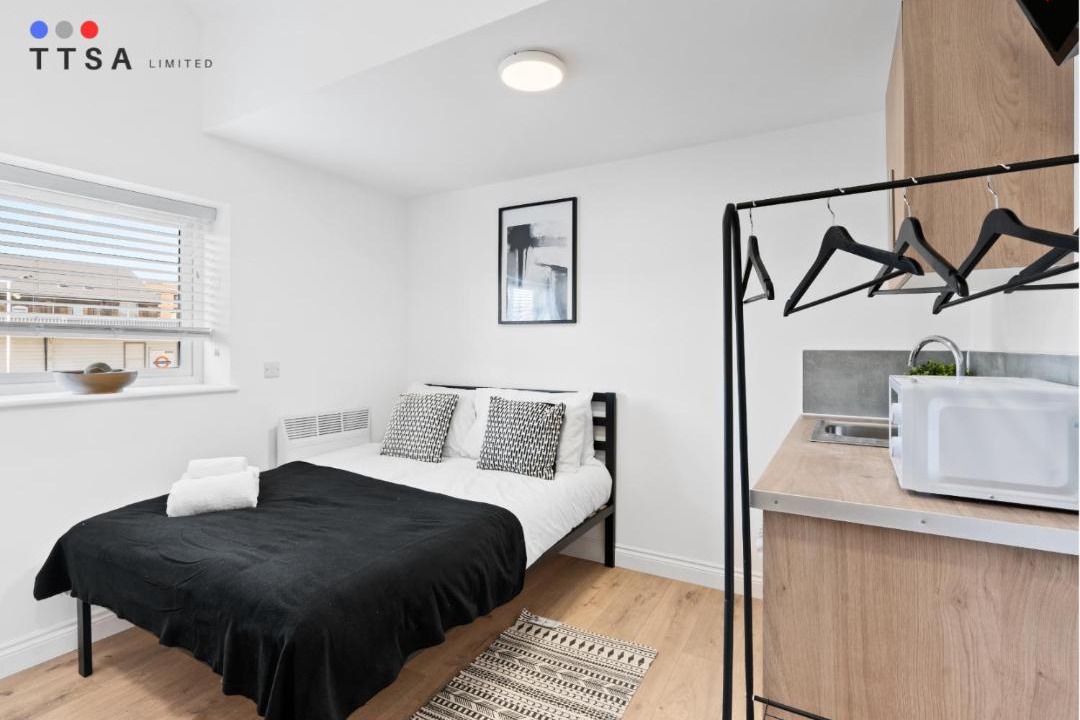 Photo of Others in Woodside