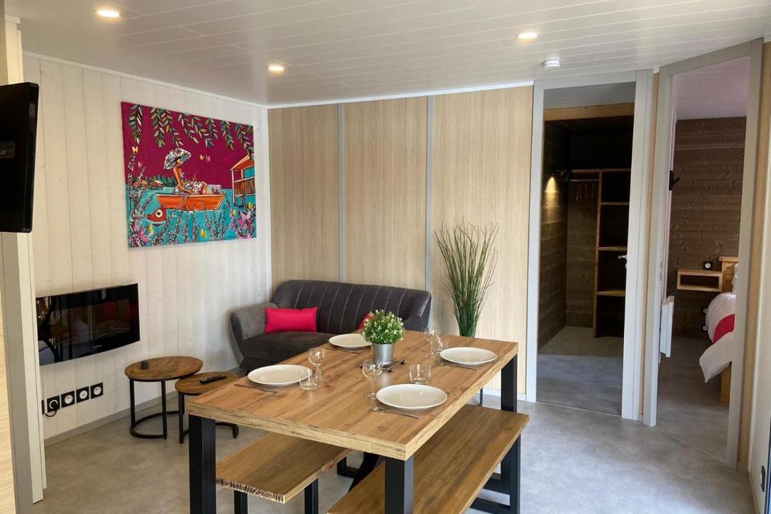 Photo of Others in Cros