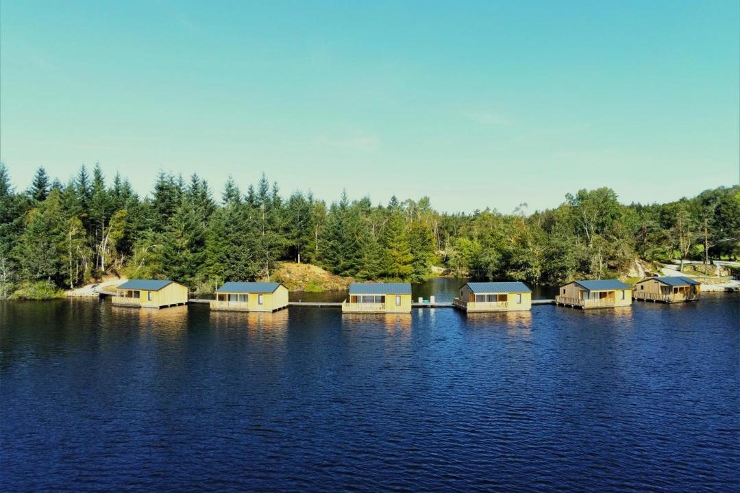 Photo of Others in Cros