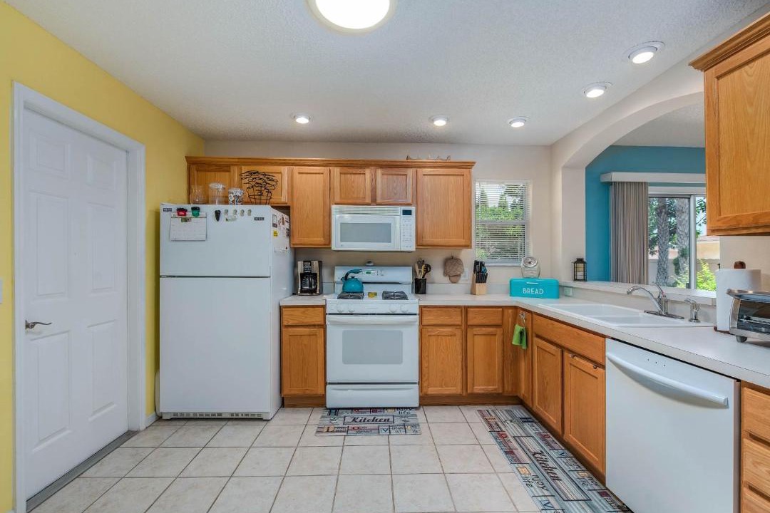 Photo of Kitchen in Villas of Greenwood