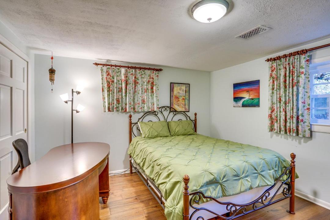 Photo of Bedroom in Alexandria