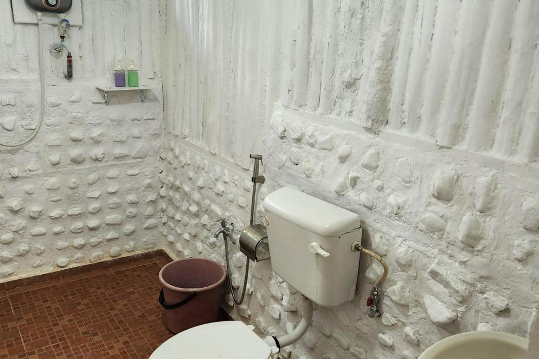 Photo of Bathroom in Tekek