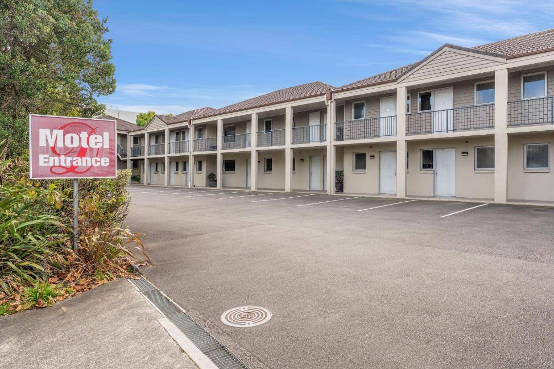 Photo of Others in Flat Bush