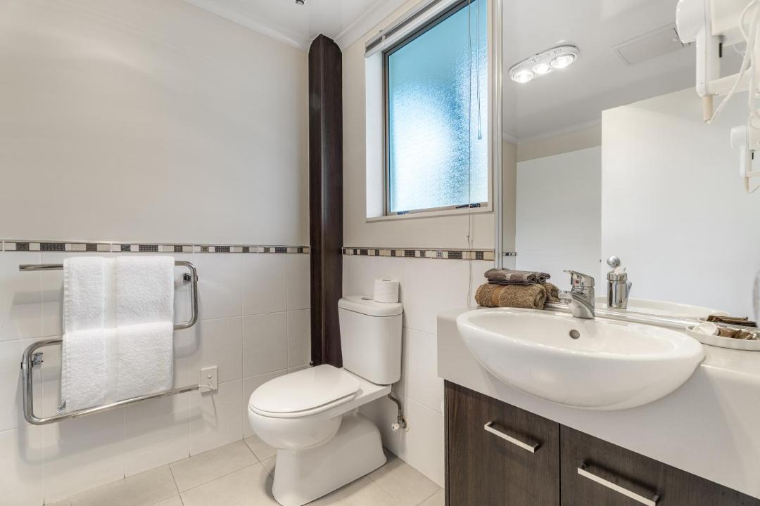 Photo of Bathroom in Flat Bush