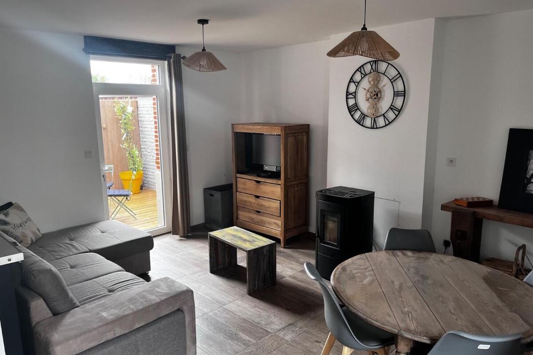 Photo of Others in Les Rues-des-Vignes