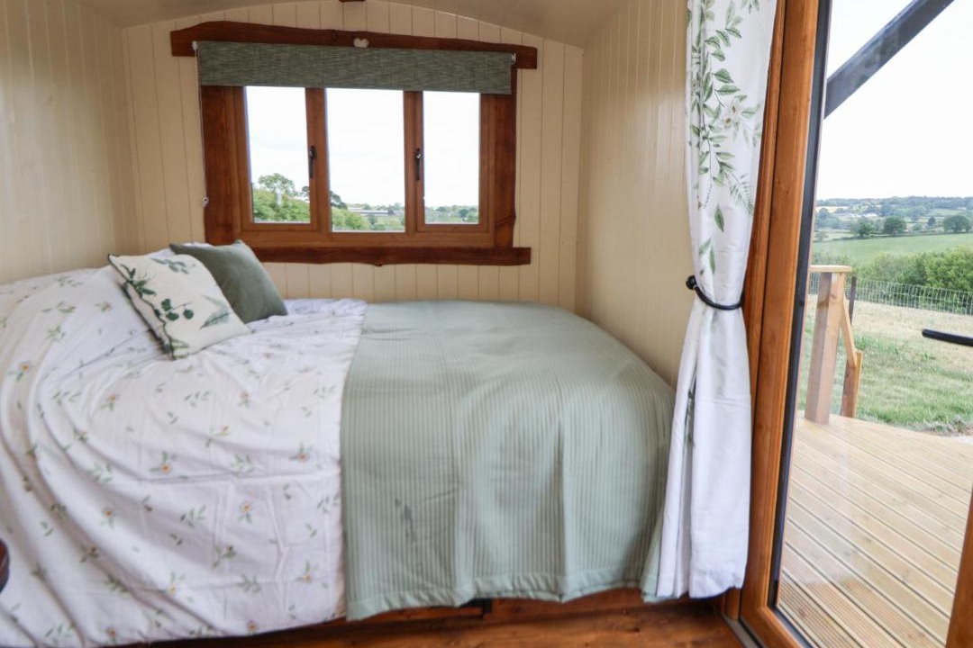 Photo of Others in Sugnall