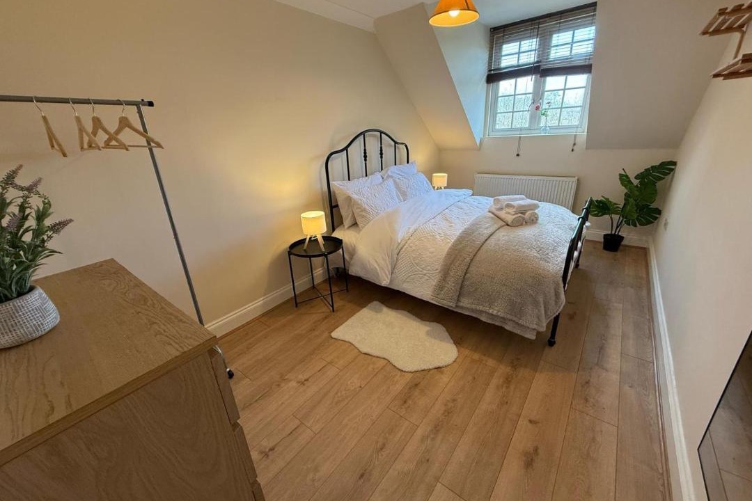 Photo of Bedroom in Redhill