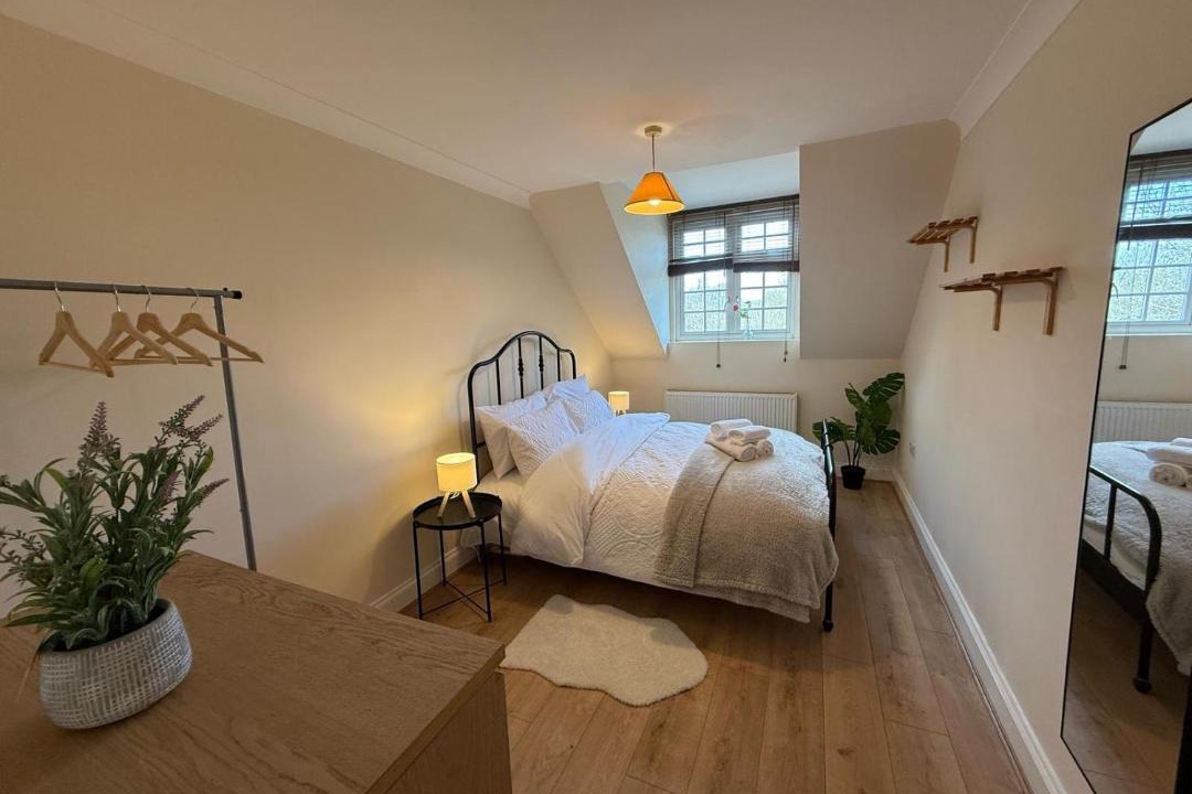 Photo of Bedroom in Redhill