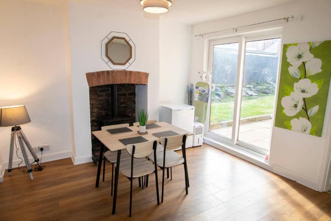 Photo of Others in Deeside