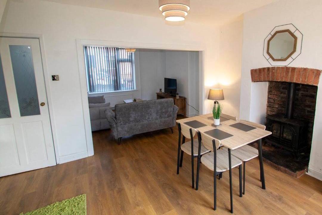 Photo of Others in Deeside