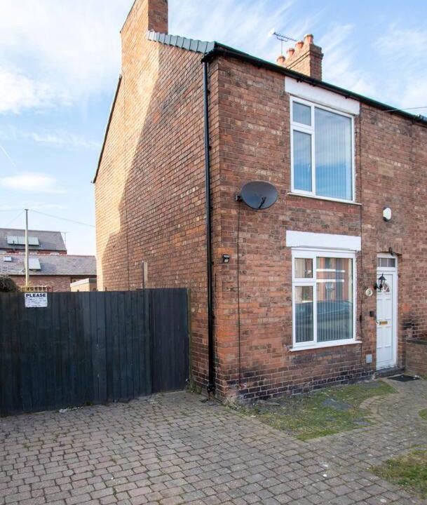 Photo of Others in Deeside