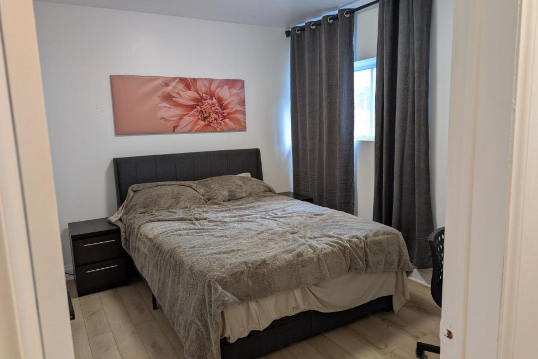 Photo of Bedroom in Longueuil