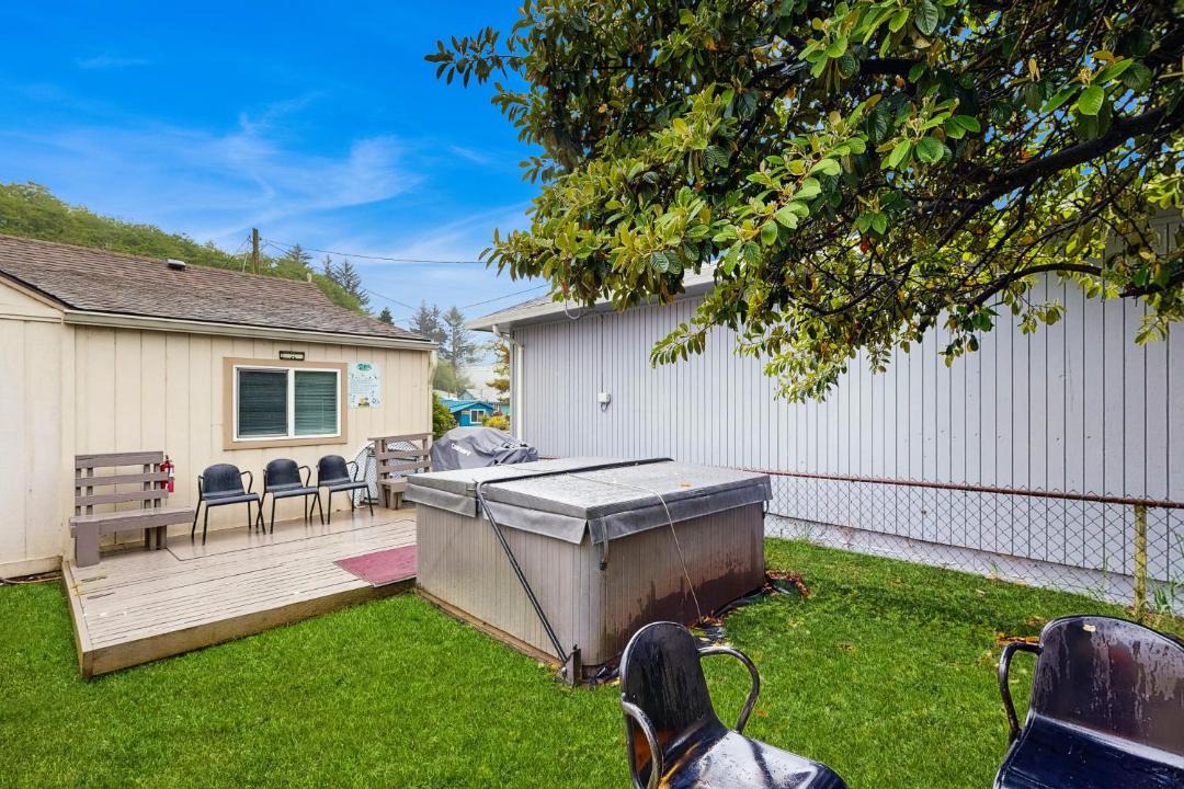 Photo of Others in Winchester Bay