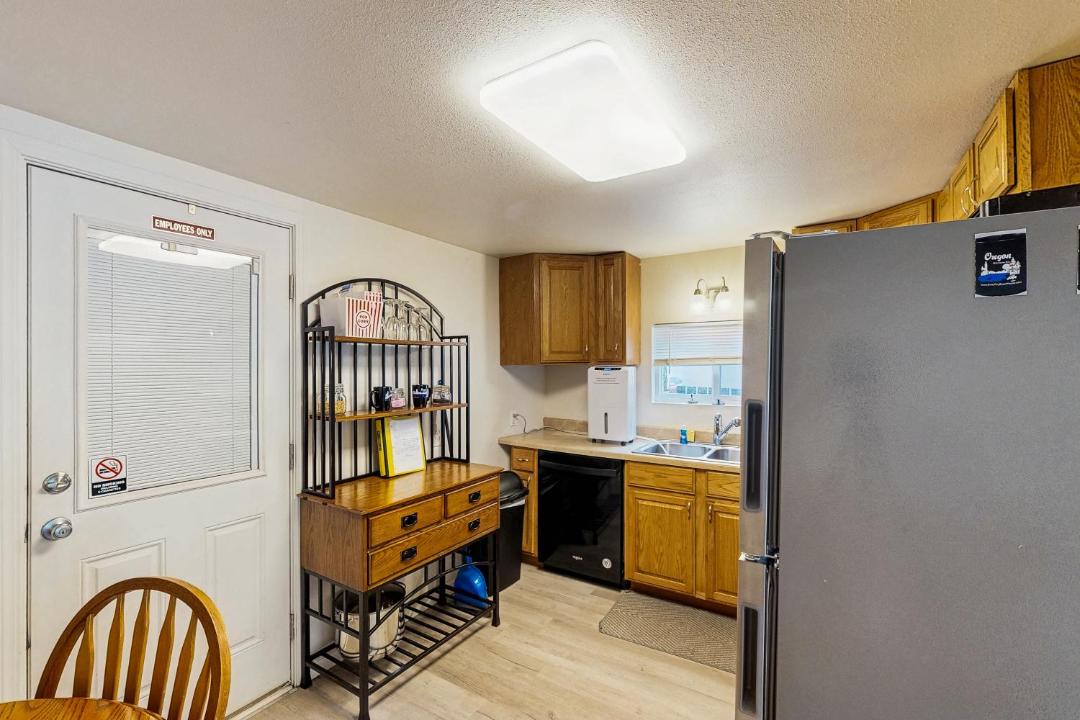 Photo of Others in Winchester Bay