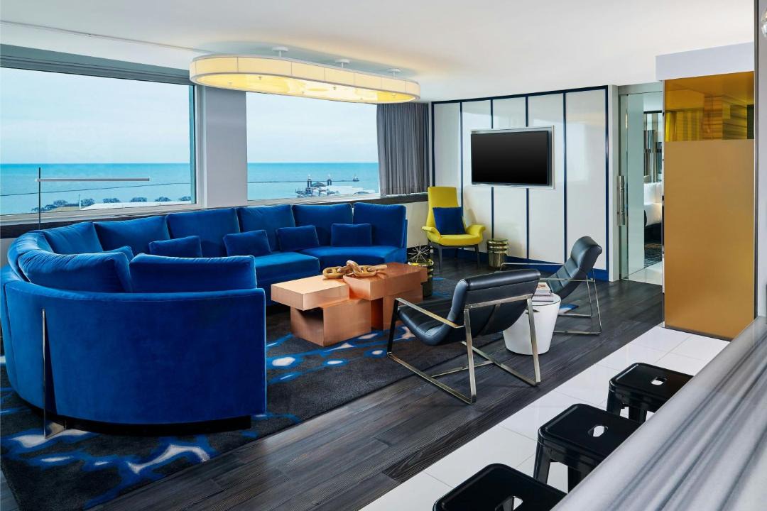 Photo of Livingroom in Streeterville