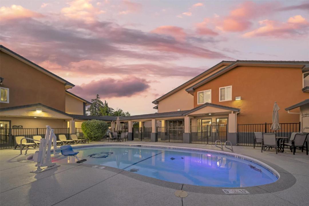 Photo of Others in Red Bluff