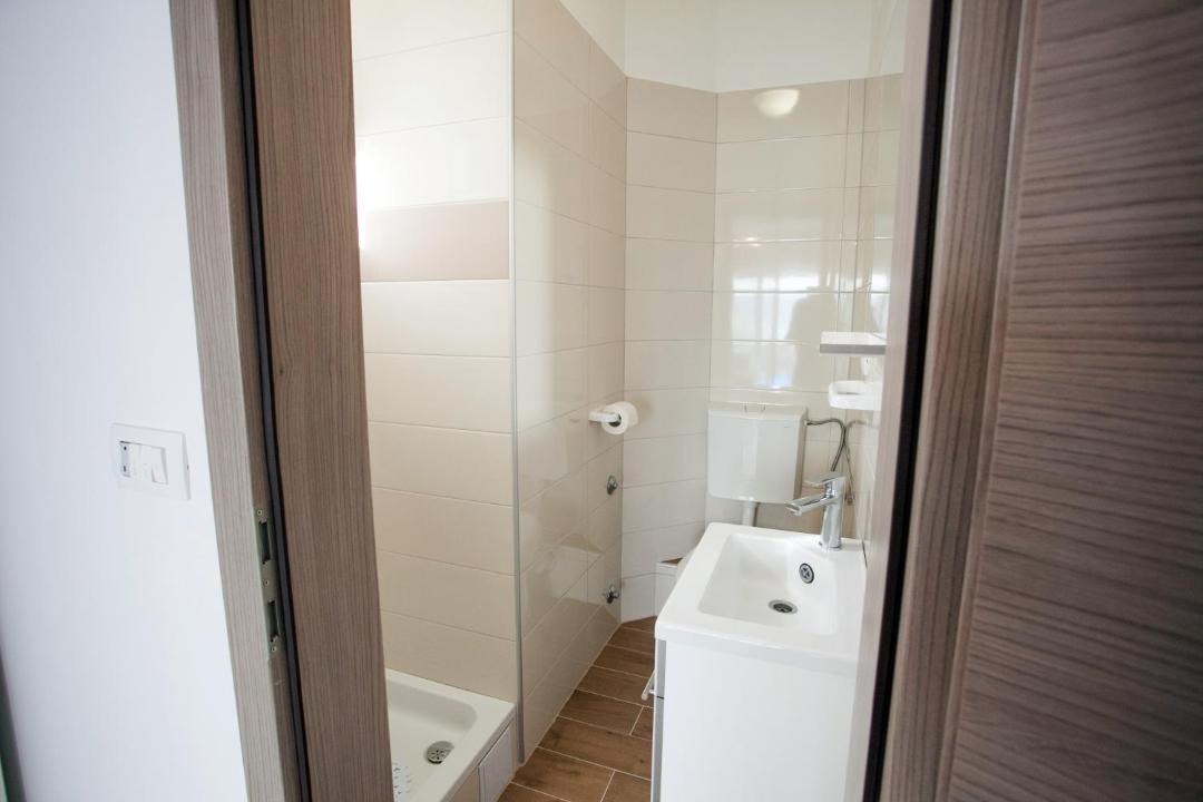 Photo of Bathroom in Duce