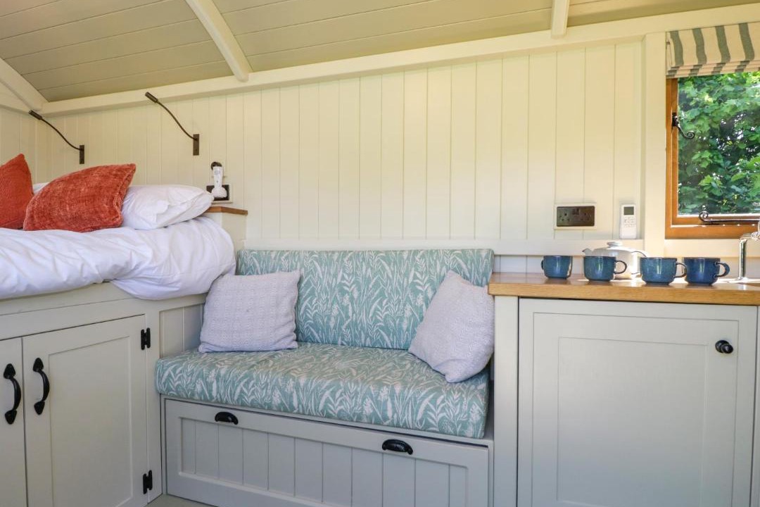 Photo of Others in South Leigh