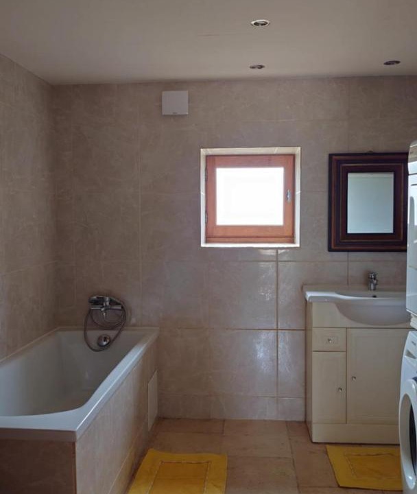 Photo of Bathroom in Villeneuve d'Aveyron