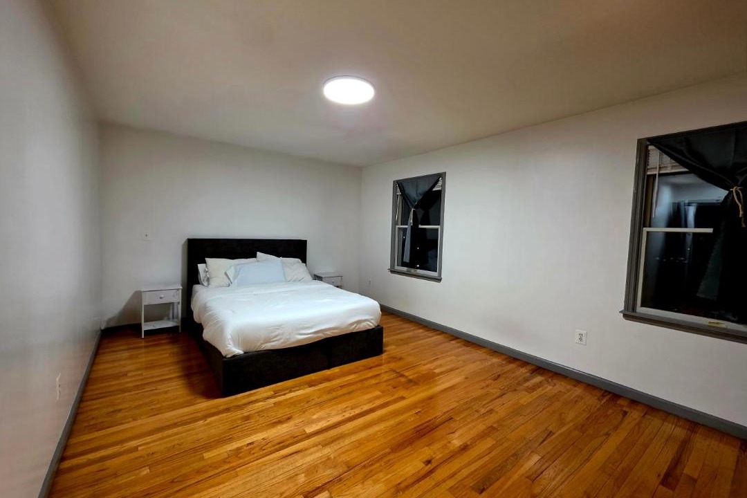 Photo of Bedroom in Communipaw