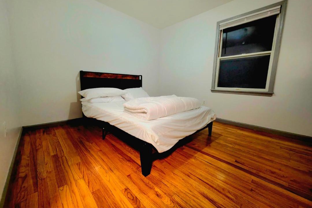Photo of Bedroom in Communipaw