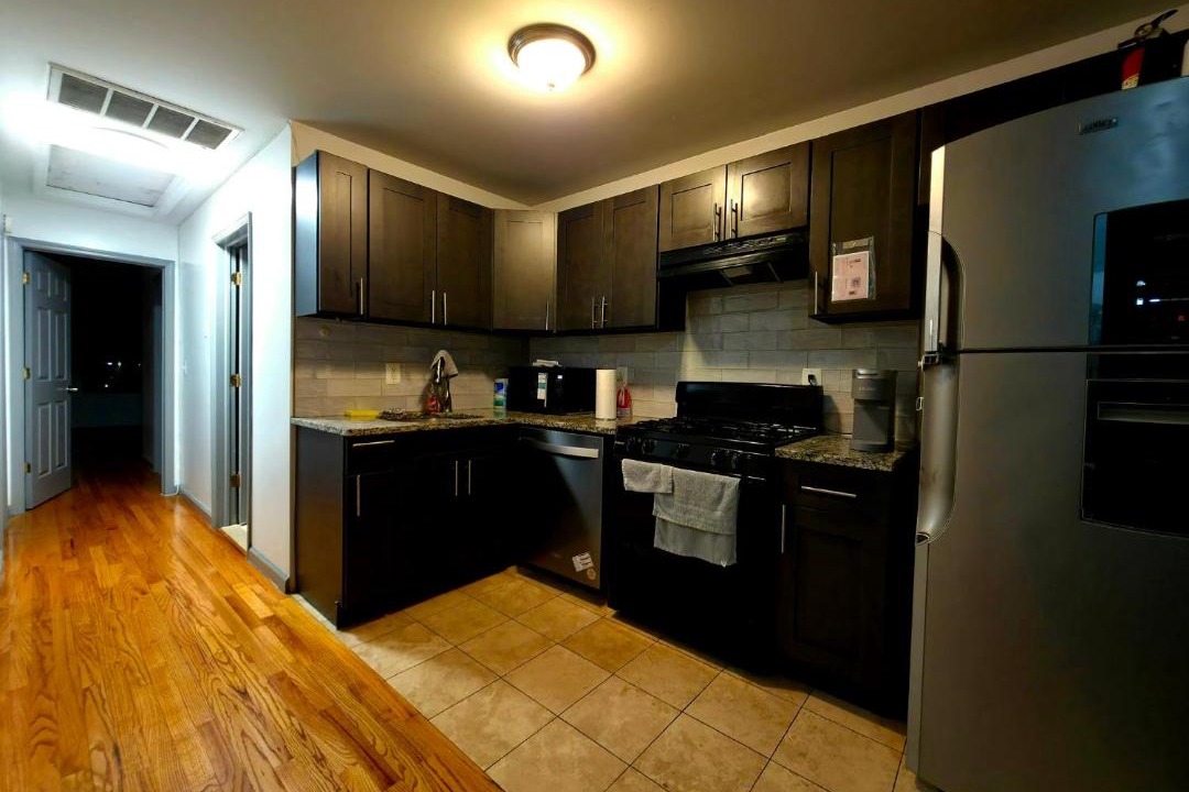 Photo of Kitchen in Communipaw
