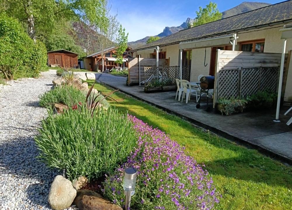 Photo of Others in Arlos