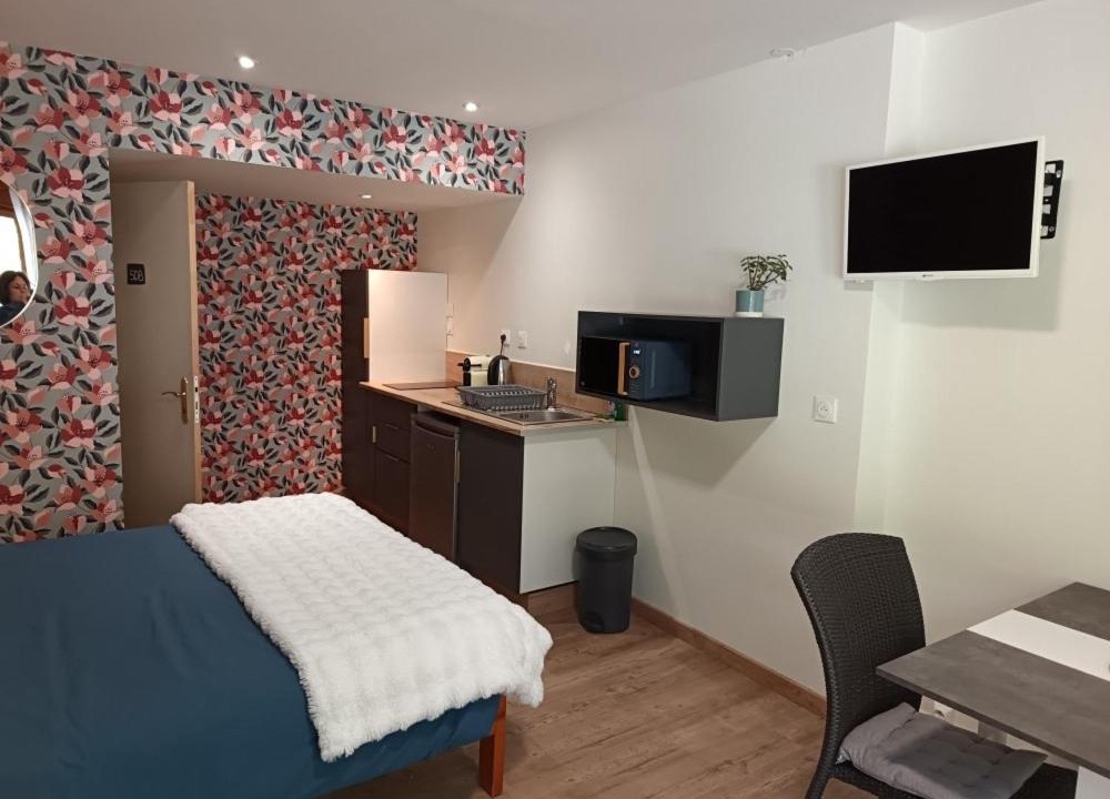 Photo of Others in Arlos