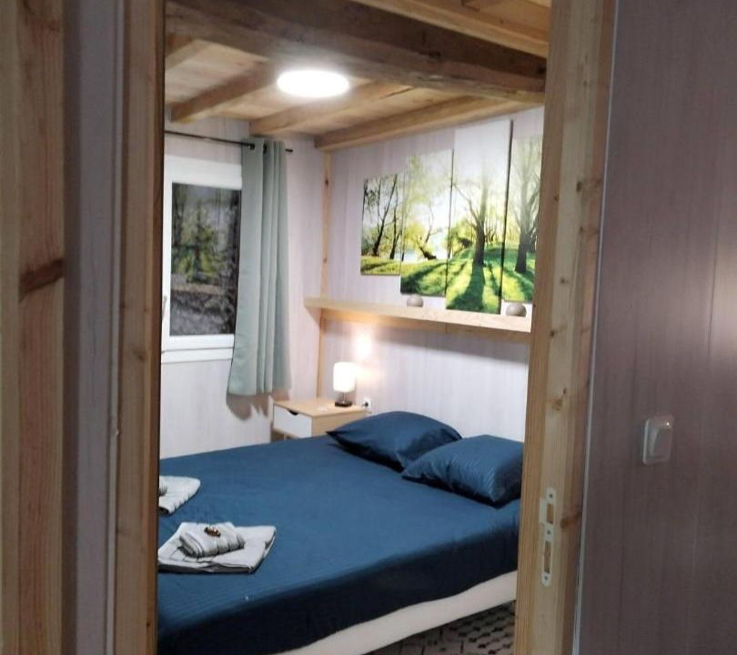 Photo of Bedroom in Boresse-et-Martron