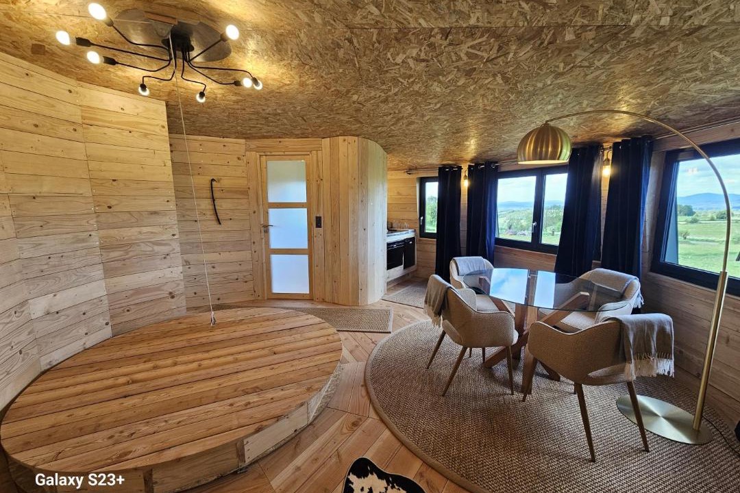 Photo of Others in Vernines