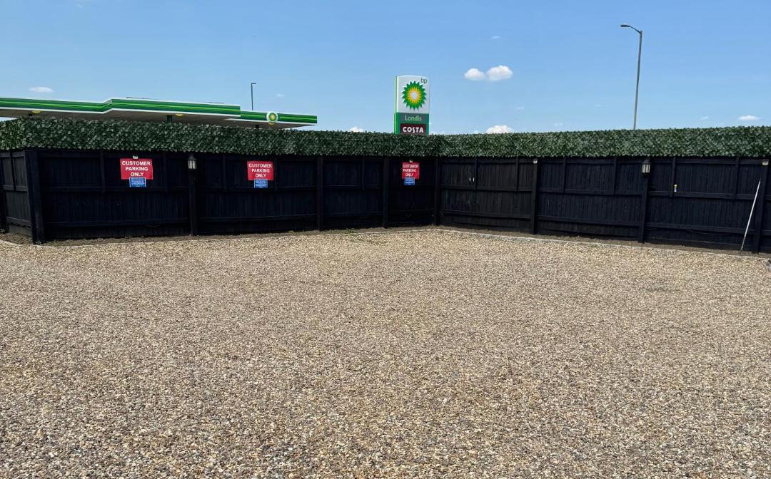 Photo of Others in Fifield