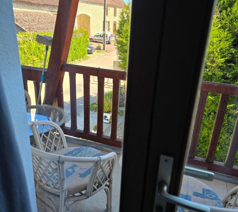 Photo of Patio Balcony in Meurville