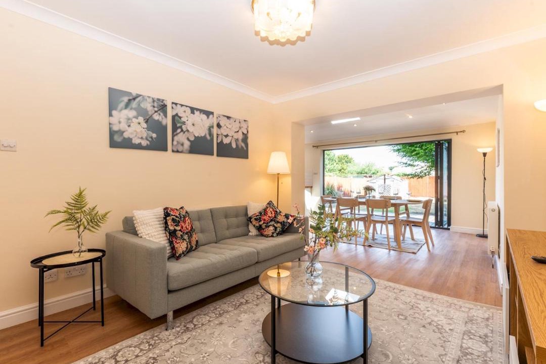 Photo of Others in Chessington North and Hook