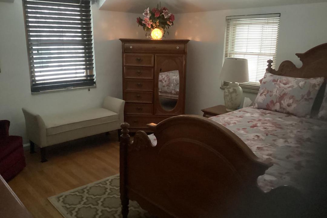 Photo of Bedroom in Royal Oak