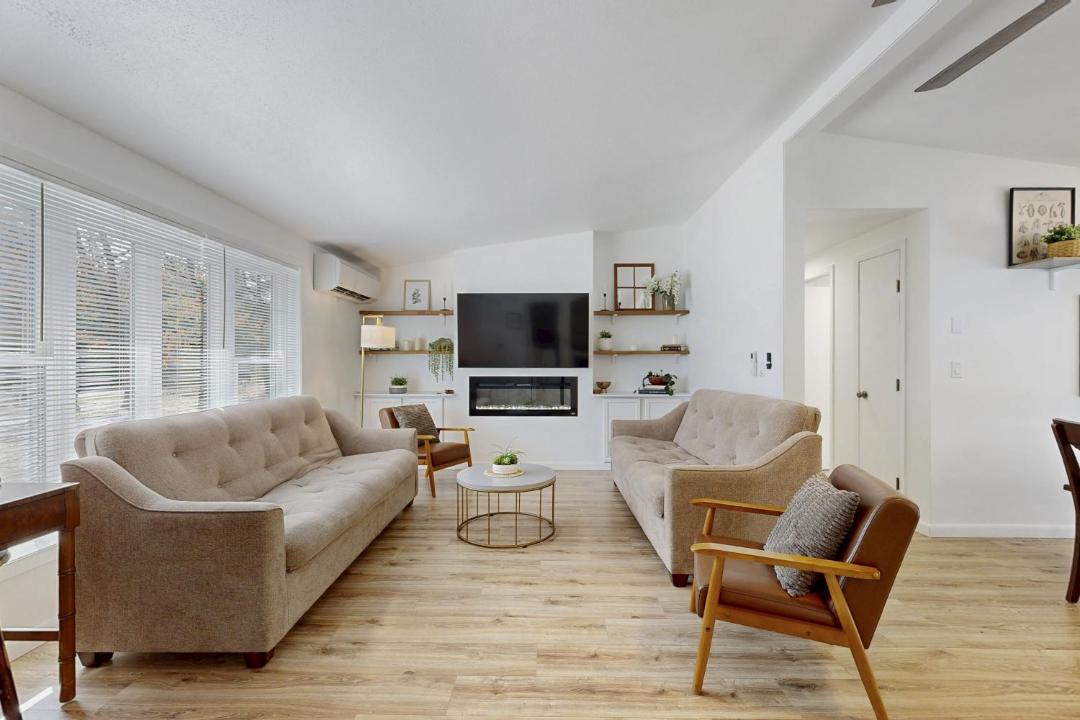 Photo of Livingroom in Wisconsin Dells