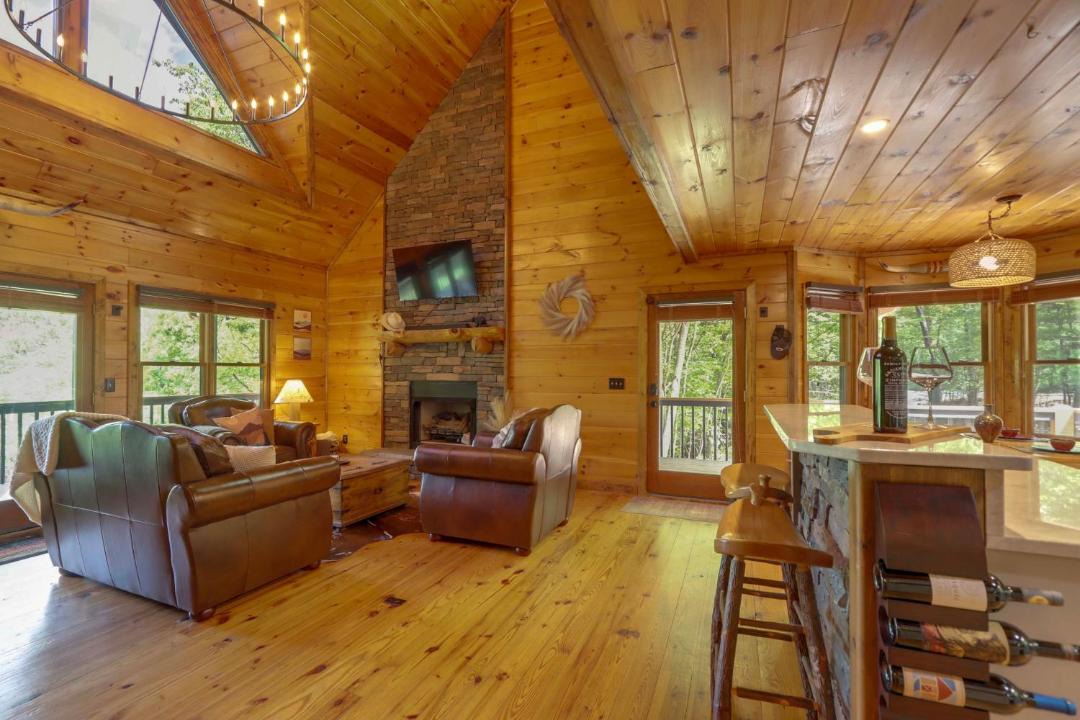 Photo of Others in Mineral Bluff