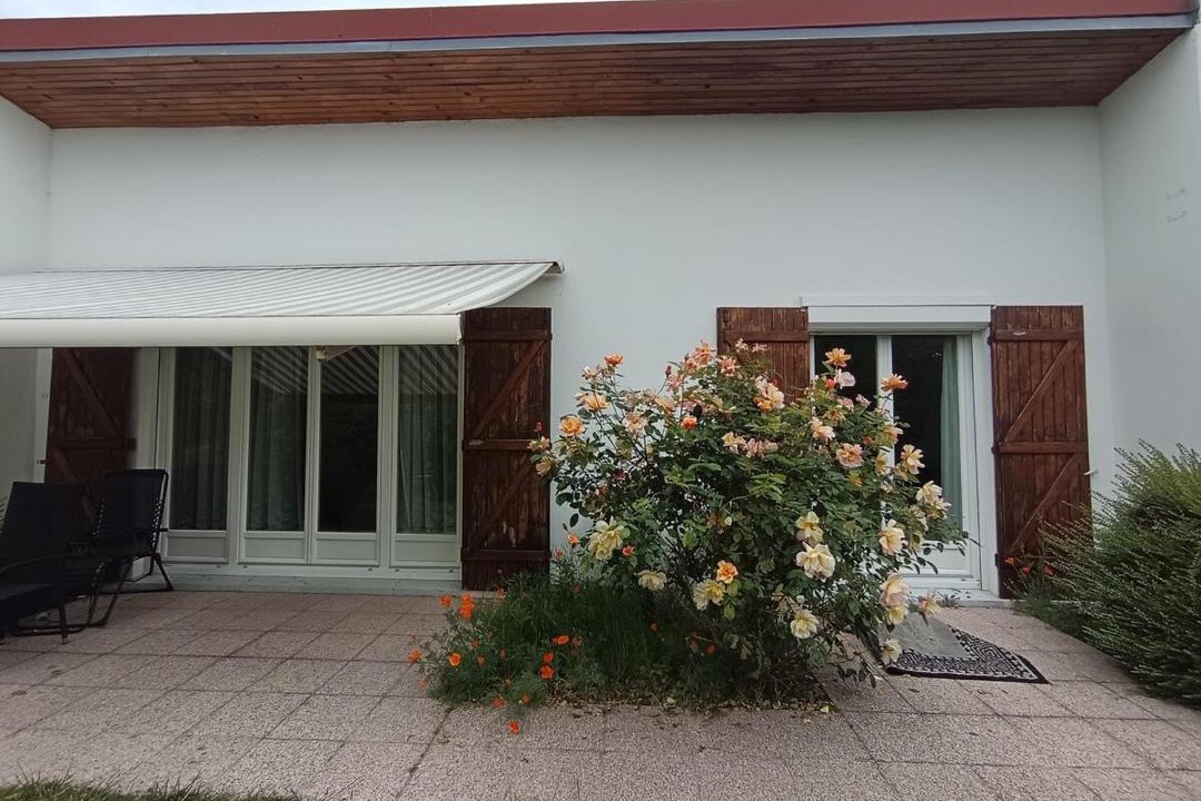 Photo of Others in Nemours