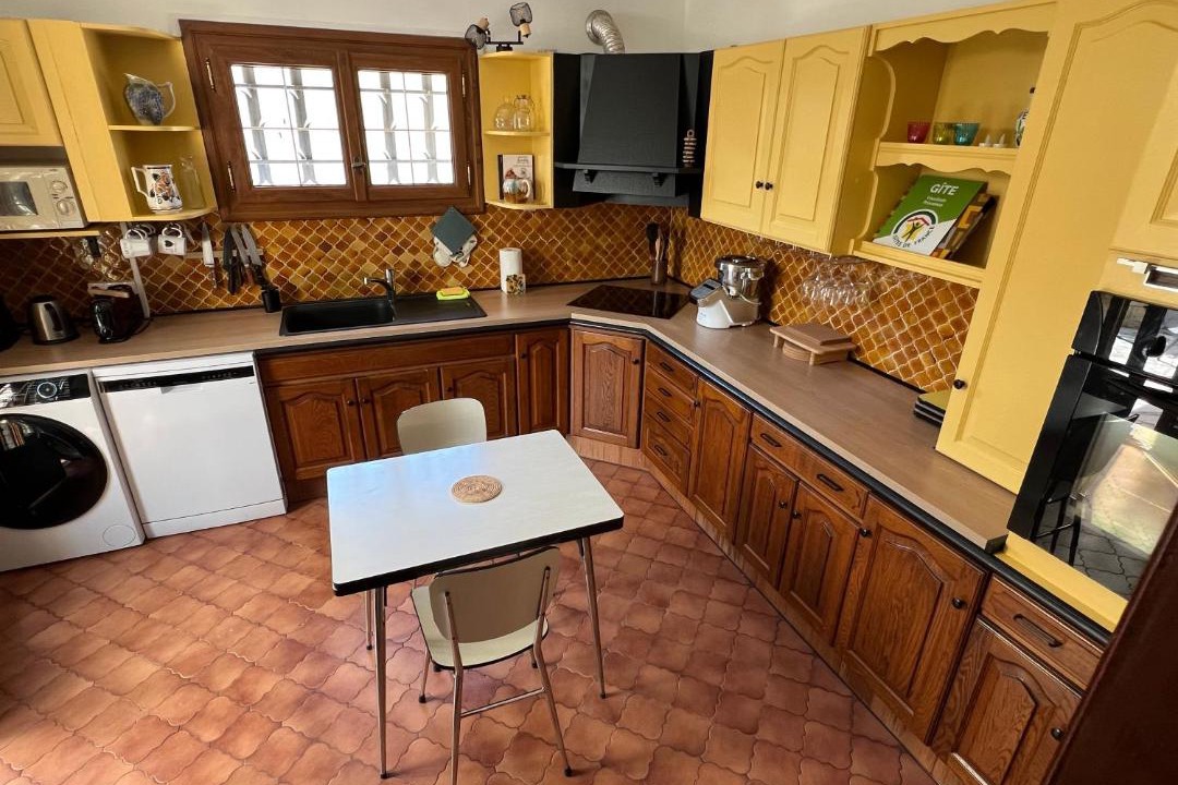 Photo of Kitchen in Caumont-sur-Durance