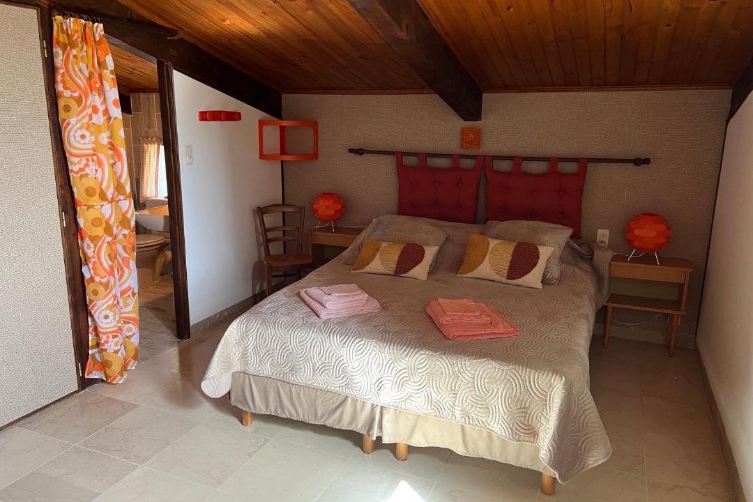 Photo of Bedroom in Caumont-sur-Durance