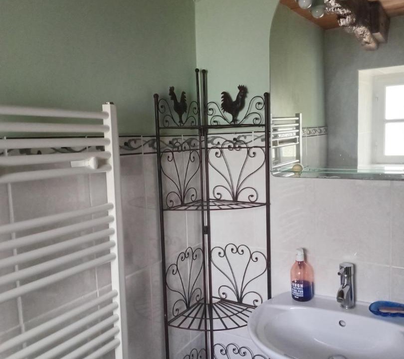 Photo of Bathroom in Bourbriac