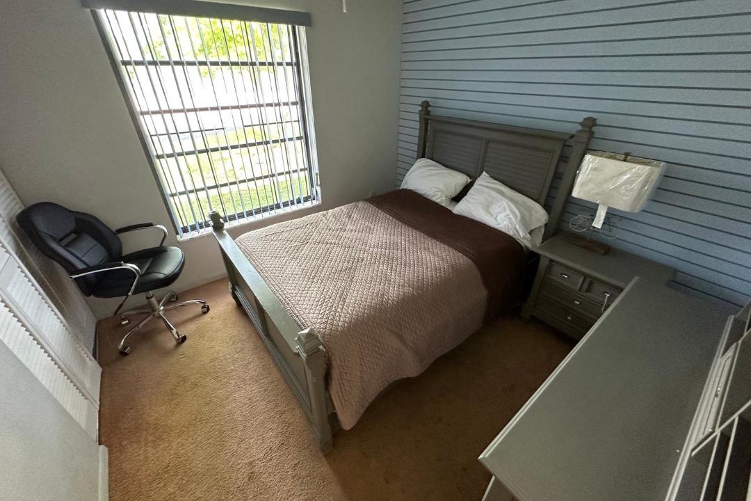 Photo of Bedroom in Kendale Lakes