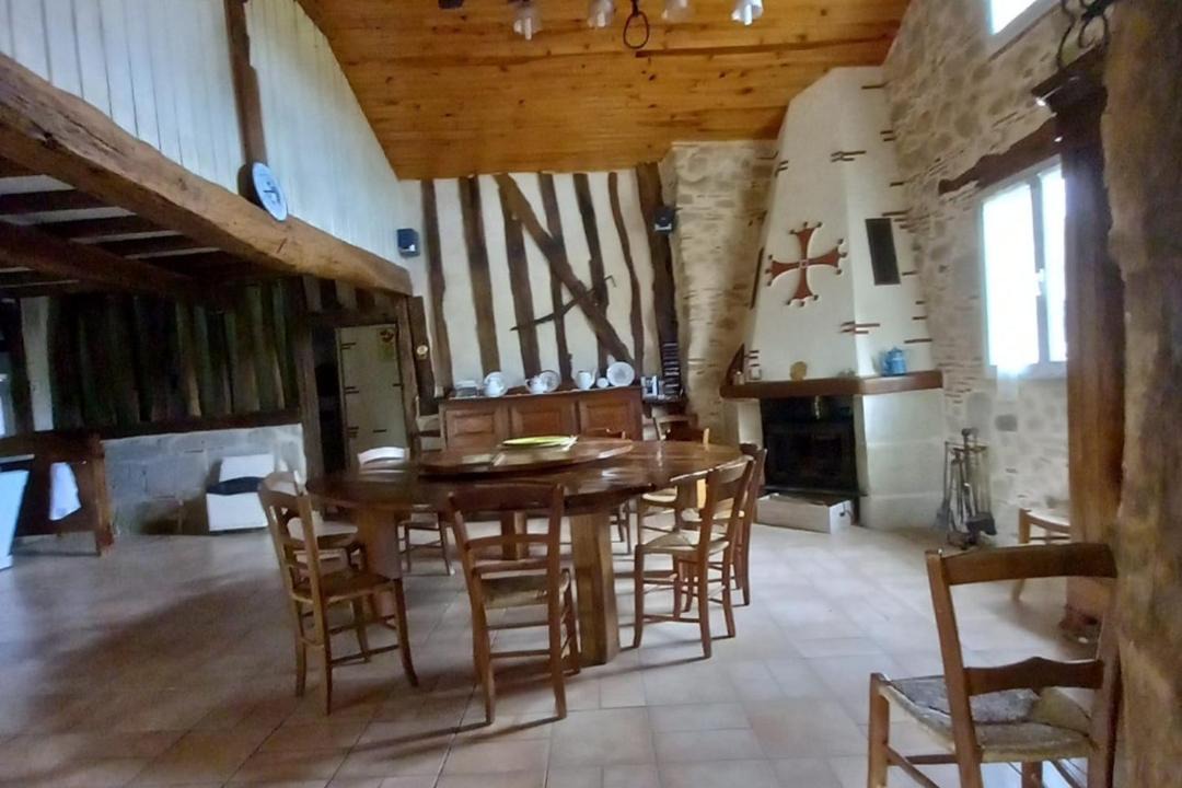 Photo of Others in Tombeboeuf