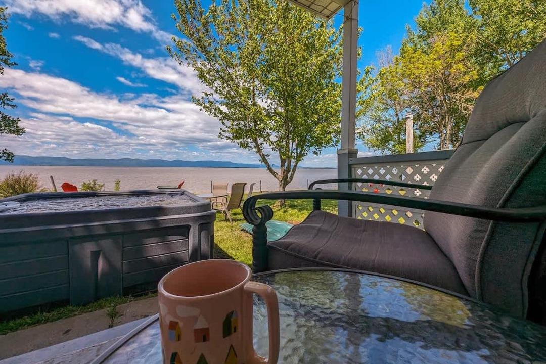 Photo of Patio Balcony in Cap-Saint-Ignace