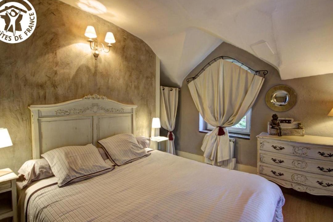 Photo of Bedroom in Montbrison