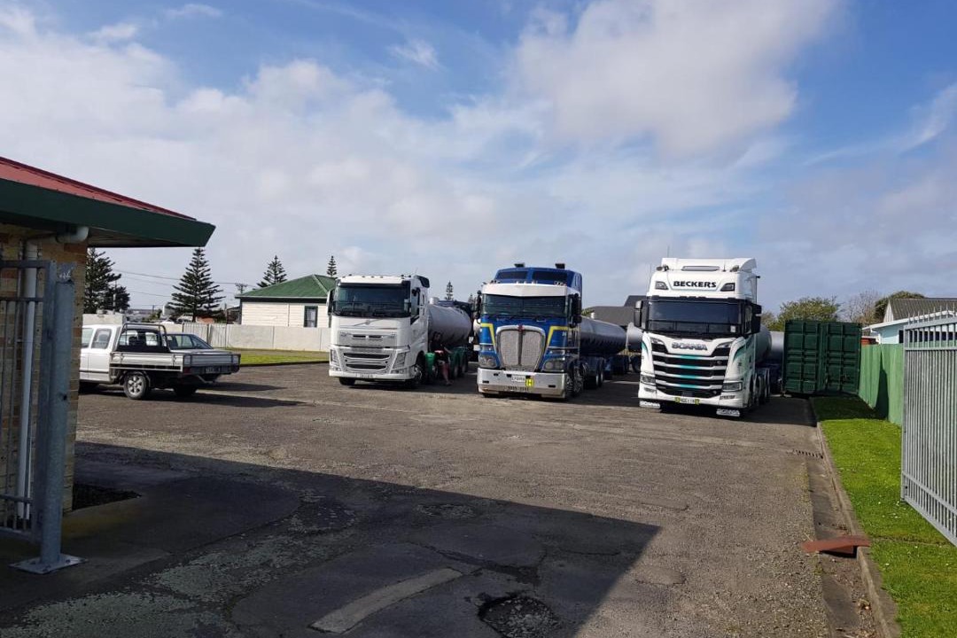 Photo of Others in Longburn